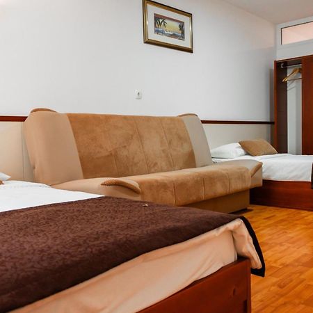 Hotel Saraj Сараево Екстериор снимка
