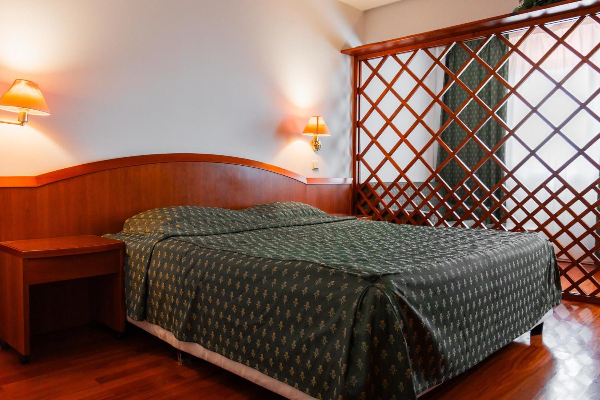 Hotel Saraj Сараево Екстериор снимка