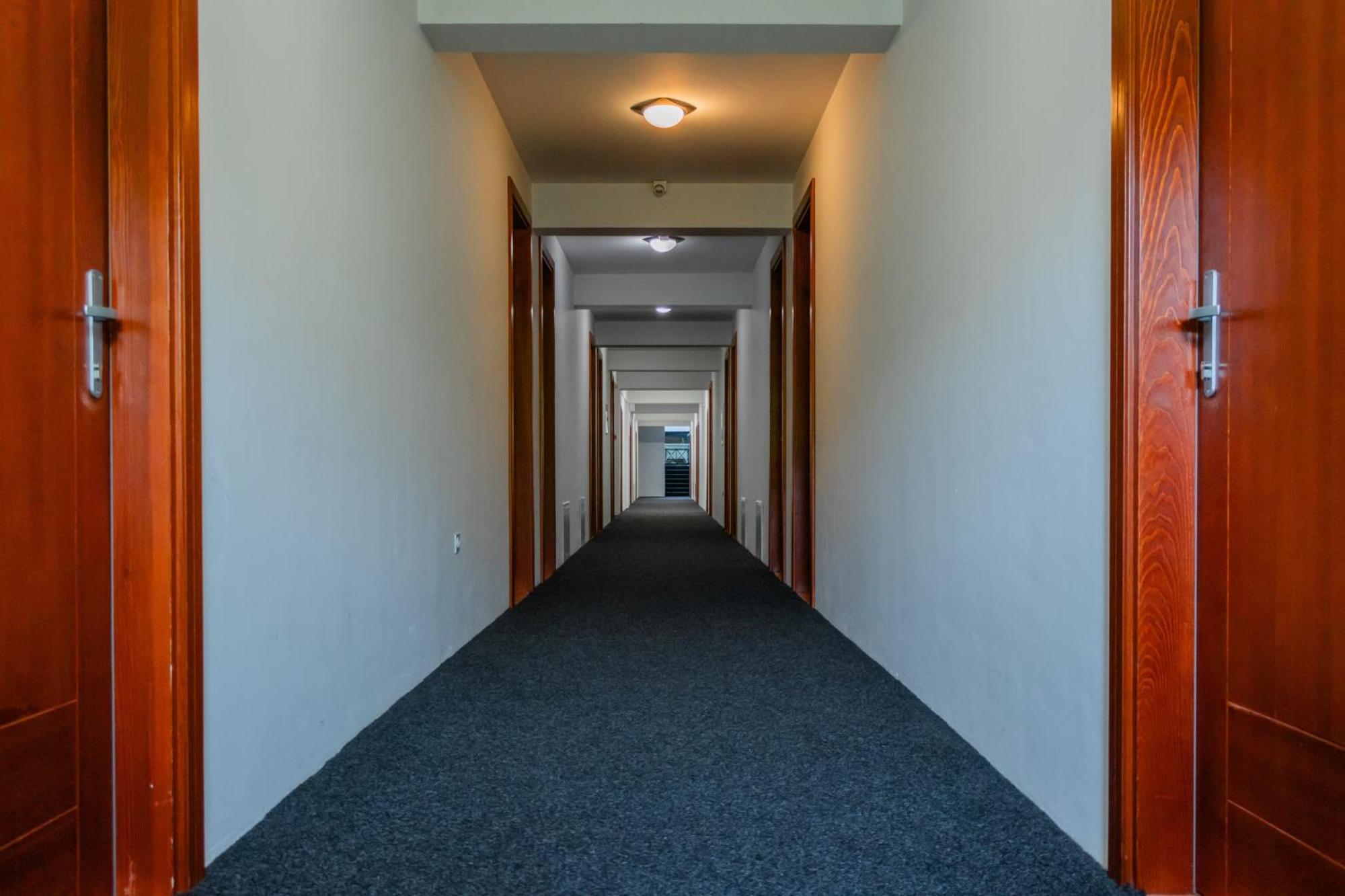 Hotel Saraj Сараево Екстериор снимка