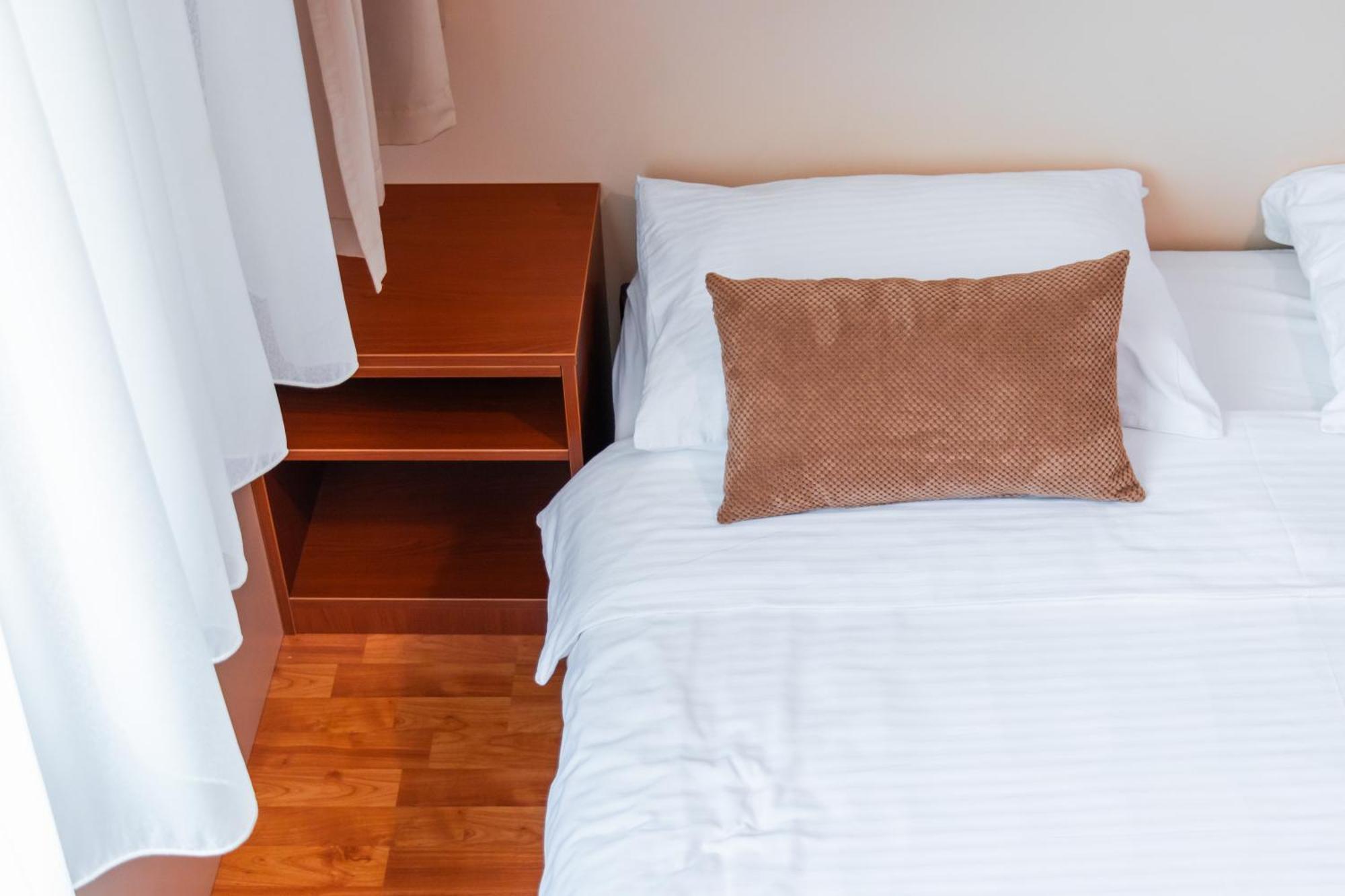 Hotel Saraj Сараево Екстериор снимка