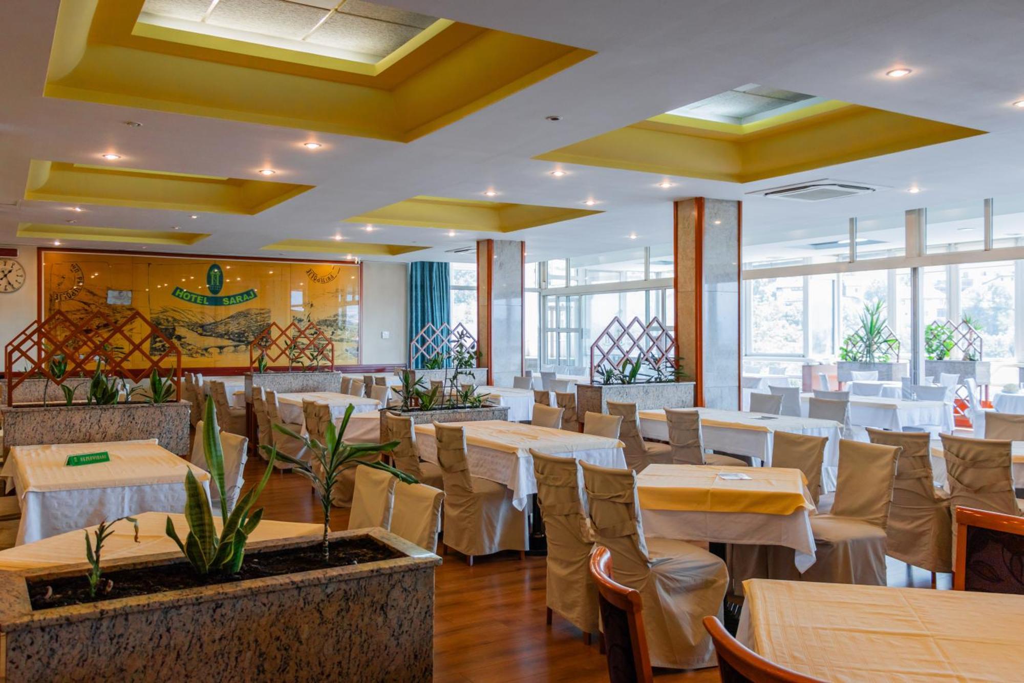 Hotel Saraj Сараево Екстериор снимка