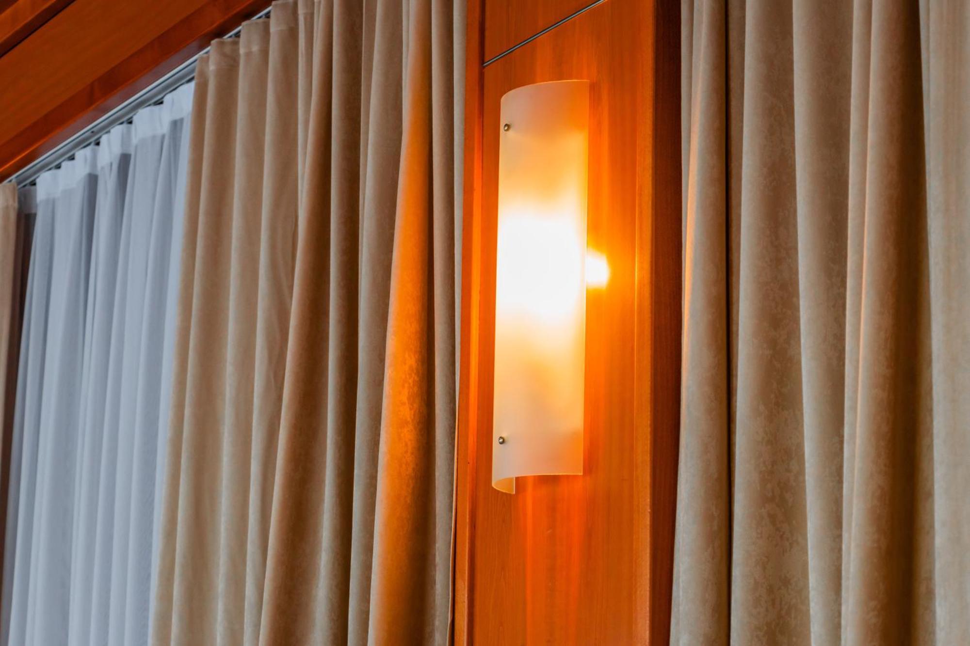 Hotel Saraj Сараево Екстериор снимка
