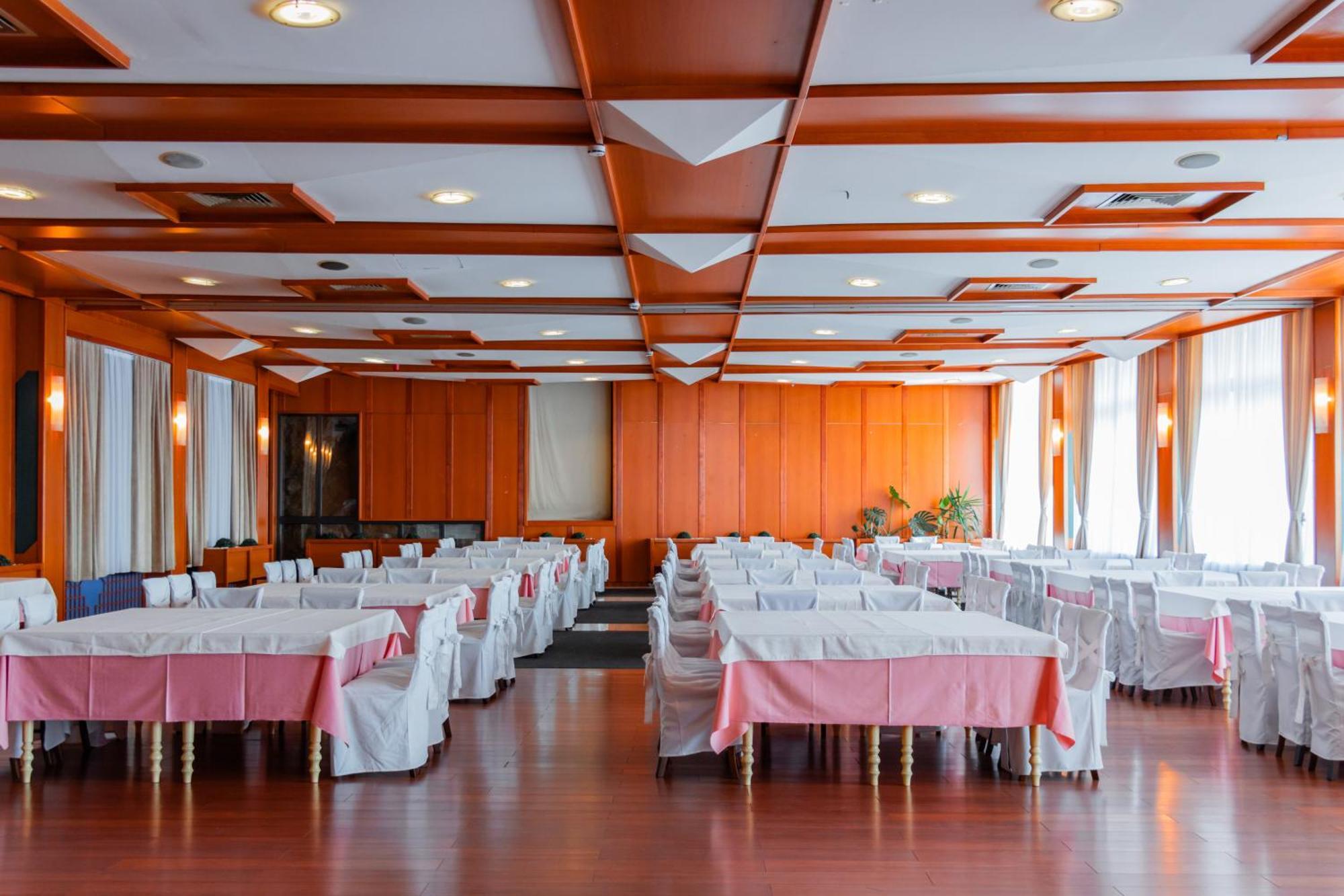 Hotel Saraj Сараево Екстериор снимка