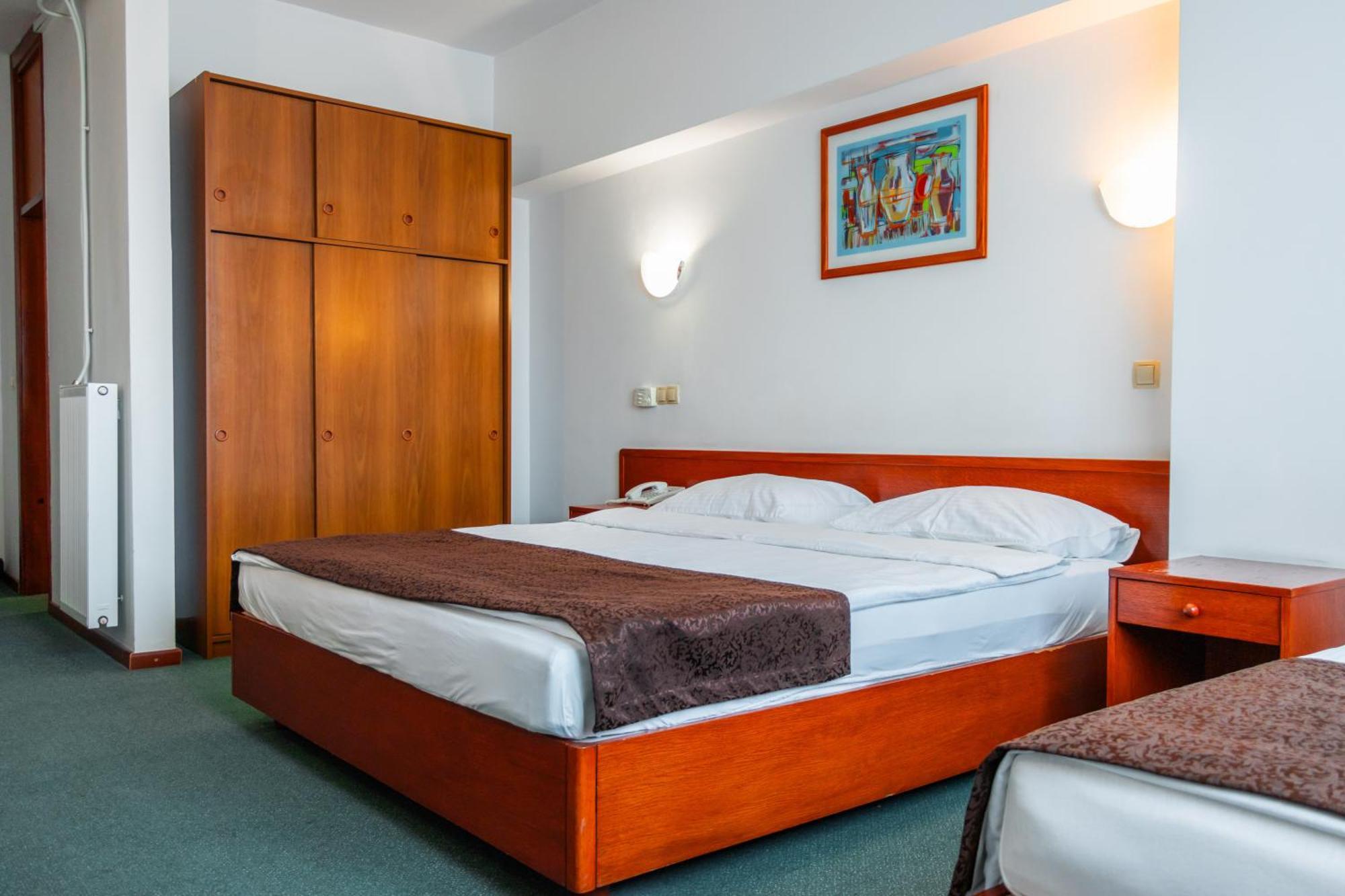 Hotel Saraj Сараево Екстериор снимка