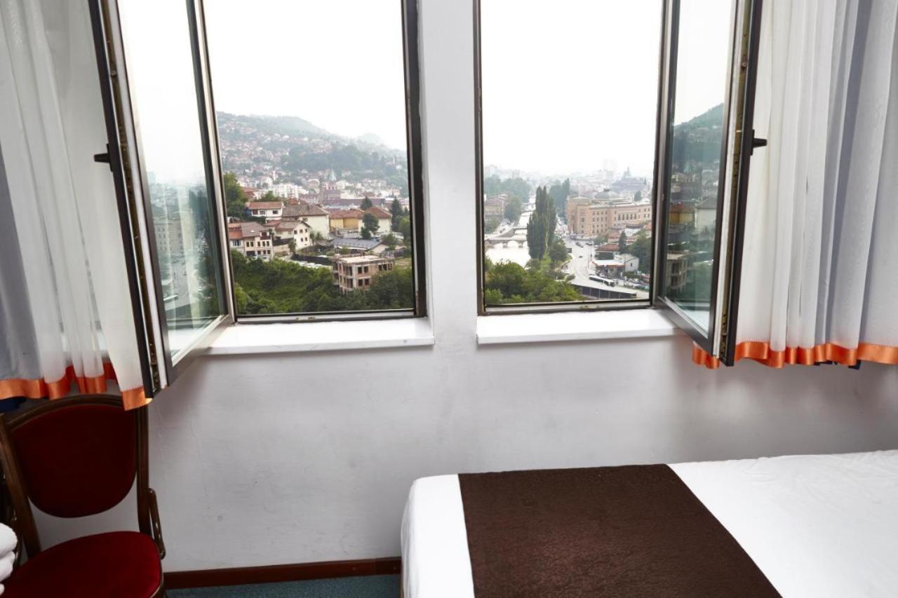Hotel Saraj Сараево Екстериор снимка
